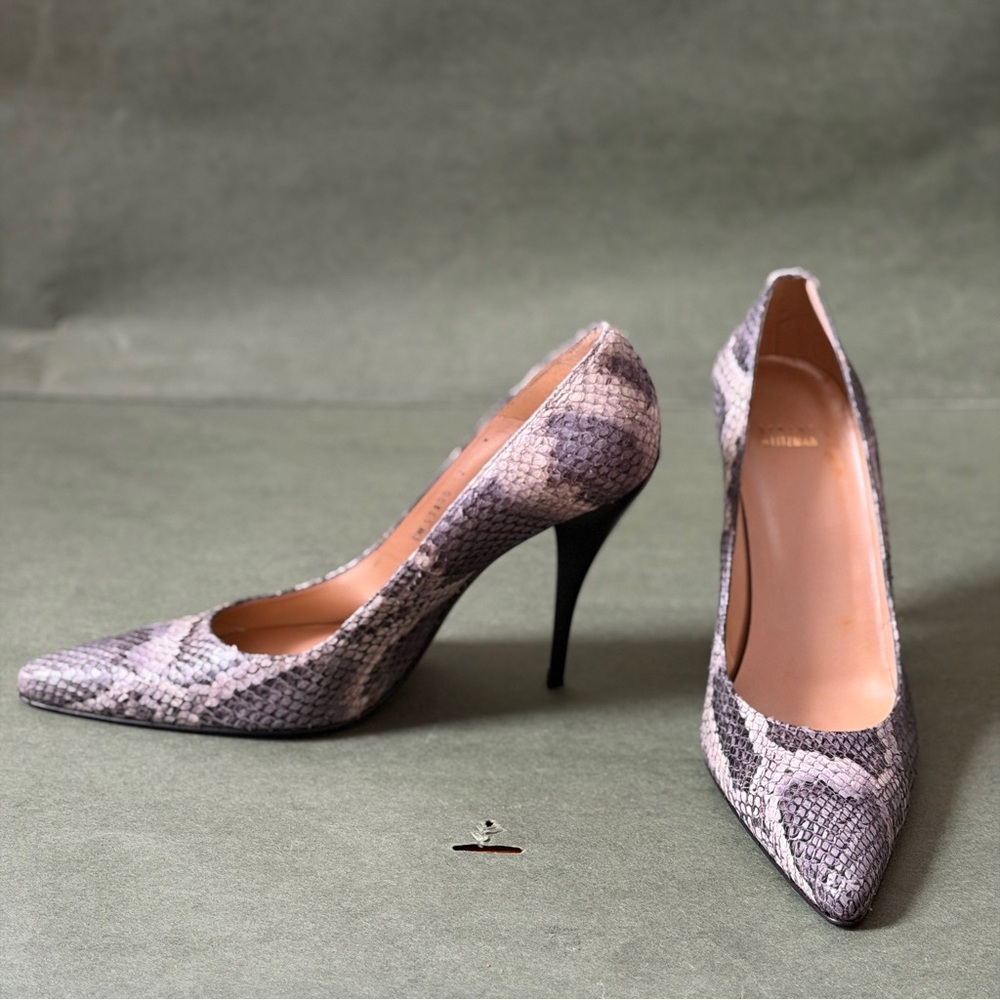 Stuart Weitzman Power Snakeskin Patterned Heels -… - image 3